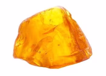 LA PIERRE AMBRE